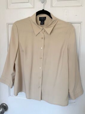 Vintage City Silk Petite Blouse - Classic Tan Button-Down - 100% Silk